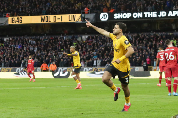 巴斯克斯不 巴斯克斯不