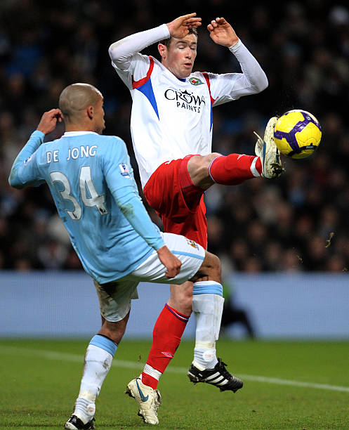 凭借出色的 凭借出色的